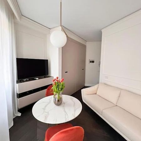 Elegante Appartamento In Zona Tortona-Solari Milan Exterior photo